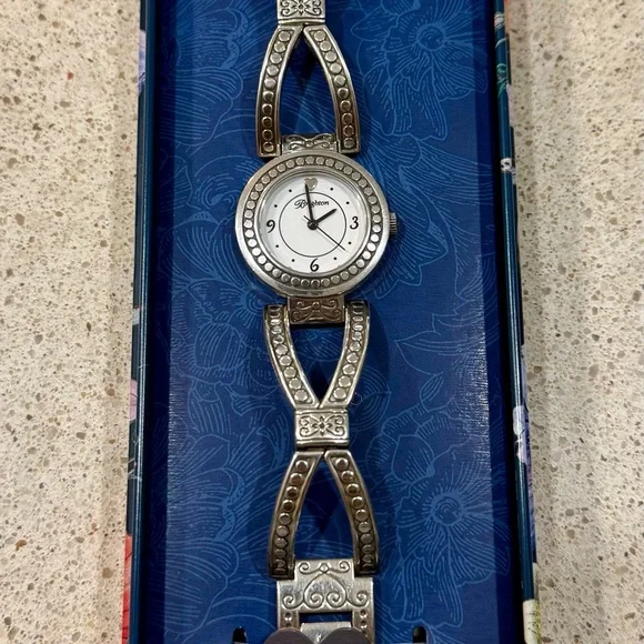 VINTAGE BRIGHTON TEMPLE CITY WRIST WATCH QUARTZ NWT/NIB💕 - Picture 10 of 12
